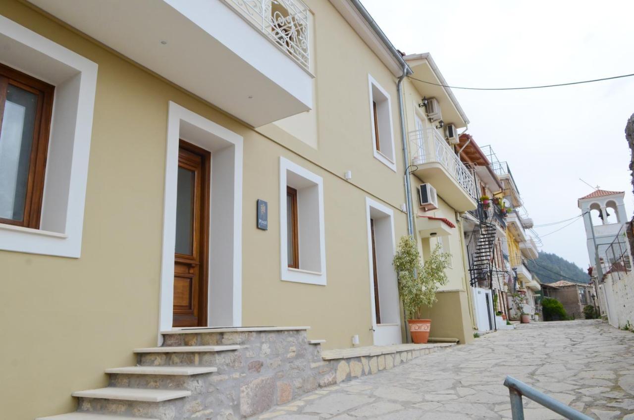 Roloi Suites Nafpaktos Exterior photo